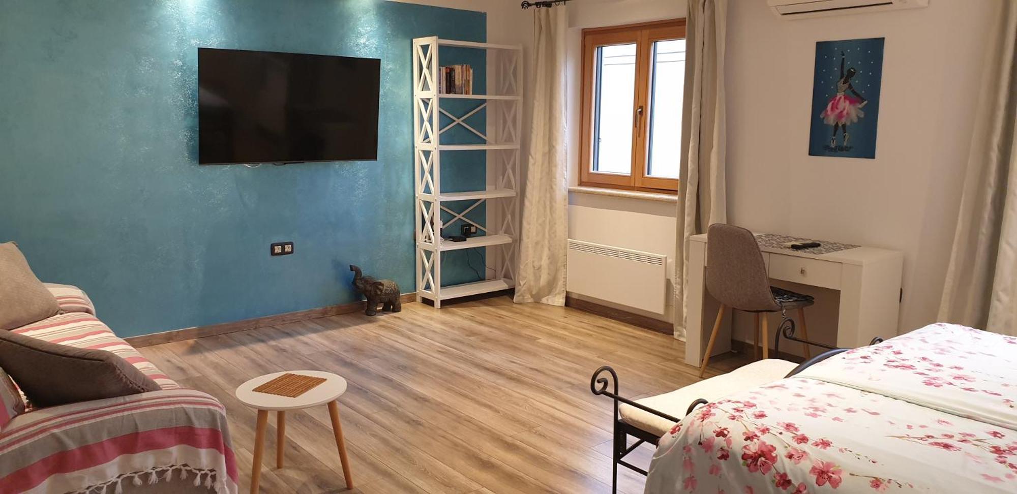 Apartments Adri, Parking in the yard Rovinj Bagian luar foto